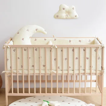 Защита на бронята бебешко креватче с мультяшными животни наоколо възглавници, спално бельо за бебета, памук мека подложка за бебешко креватче, подвижни едно парче