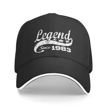 От 1983 г. the legend се е посветила на това, да вдъхнат живот в бейзболна шапка 39-годишна давност за жени